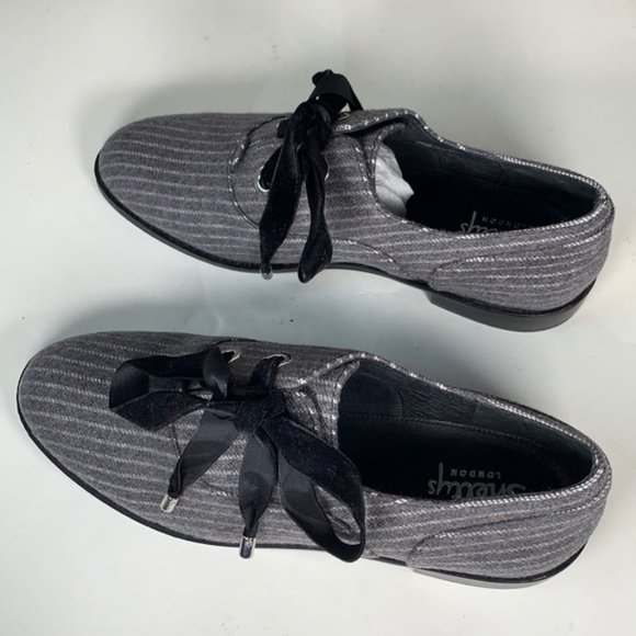 Shelly’s London Flat Lace Up Women’s Oxford Loafers - Picture 5 of 8